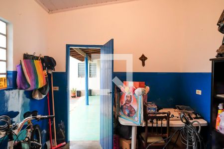 Casa à venda com 10m², 2 quartos e 1 vagaQuarto área de serviço