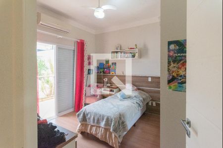 Casa de condomínio à venda com 317m², 4 quartos e 4 vagas Casa de condomínio à venda com 317m², 4 quartos e 4 vagasSuíte 4