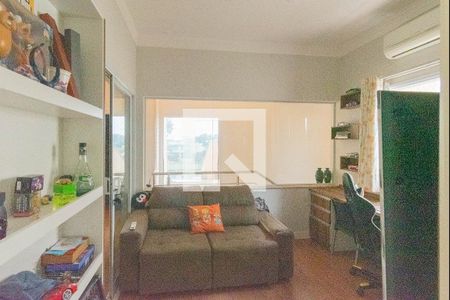 Casa de condomínio à venda com 317m², 4 quartos e 4 vagas Casa de condomínio à venda com 317m², 4 quartos e 4 vagasSuíte 2