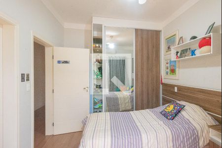 Casa de condomínio à venda com 317m², 4 quartos e 4 vagas Casa de condomínio à venda com 317m², 4 quartos e 4 vagasSuíte 3