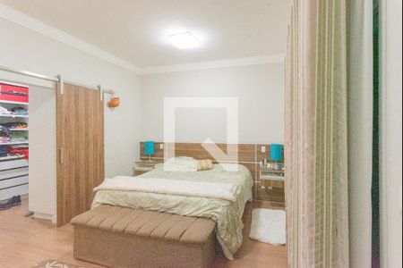 Casa de condomínio à venda com 317m², 4 quartos e 4 vagas Casa de condomínio à venda com 317m², 4 quartos e 4 vagasSuíte 1