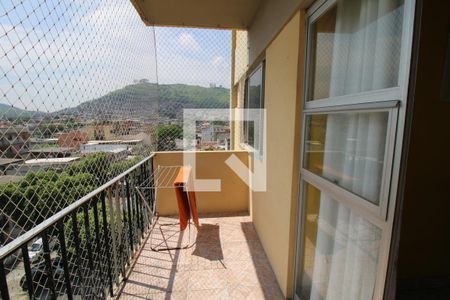 Apartamento à venda com 74m², 2 quartos e 1 vagaVaranda