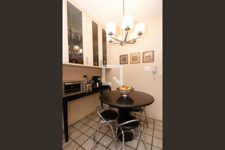 Apartamento à venda com 150m², 4 quartos e 2 vagasCozinha