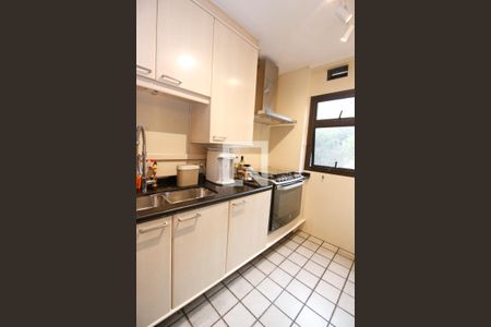 Apartamento à venda com 150m², 4 quartos e 2 vagasCozinha