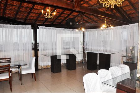 Casa à venda com 600m², 5 quartos e 6 vagas Casa à venda com 600m², 5 quartos e 6 vagasDetalhe - Salão 02