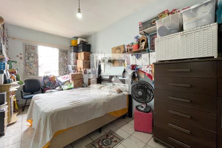 Casa à venda com 279m², 4 quartos e 2 vagasQuarto 2