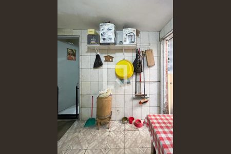 Casa à venda com 279m², 4 quartos e 2 vagas Casa à venda com 279m², 4 quartos e 2 vagasÁrea de Serviço