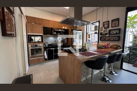 Casa de condomínio à venda com 250m², 3 quartos e 4 vagas Casa de condomínio à venda com 250m², 3 quartos e 4 vagasCozinha