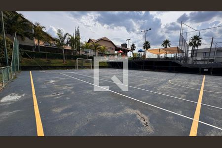 Casa de condomínio à venda com 250m², 3 quartos e 4 vagas Casa de condomínio à venda com 250m², 3 quartos e 4 vagasQuadra Esportiva