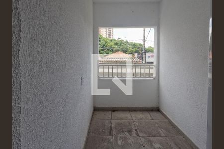Apartamento à venda com 34m², 2 quartos e sem vaga Apartamento à venda com 34m², 2 quartos e sem vagaVaranda