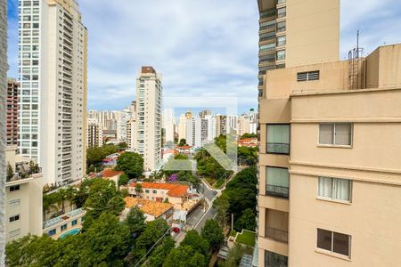 Apartamento à venda com 161m², 3 quartos e 3 vagasVista da Suíte 1