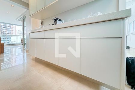 Apartamento à venda com 161m², 3 quartos e 3 vagasCozinha - Armários