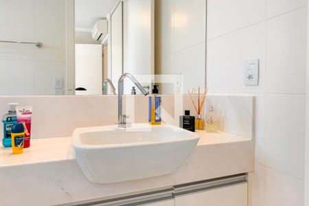 Apartamento à venda com 161m², 3 quartos e 3 vagasBanheiro da Suíte 1