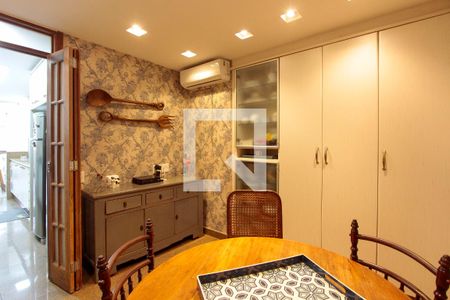 Apartamento à venda com 261m², 3 quartos e 2 vagasCozinha