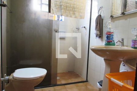 Casa à venda com 125m², 3 quartos e 2 vagasBanheiro