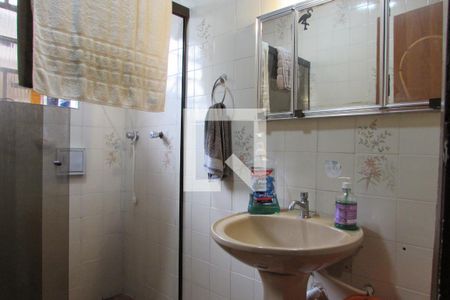 Casa à venda com 125m², 3 quartos e 2 vagasBanheiro