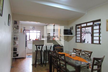 Casa à venda com 125m², 3 quartos e 2 vagasCozinha