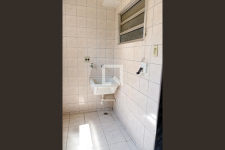 Apartamento à venda com 68m², 3 quartos e 1 vaga Apartamento à venda com 68m², 3 quartos e 1 vagaLavanderia