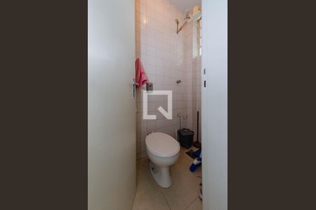 Apartamento à venda com 130m², 3 quartos e 2 vagas Apartamento à venda com 130m², 3 quartos e 2 vagasQuarto de serviço