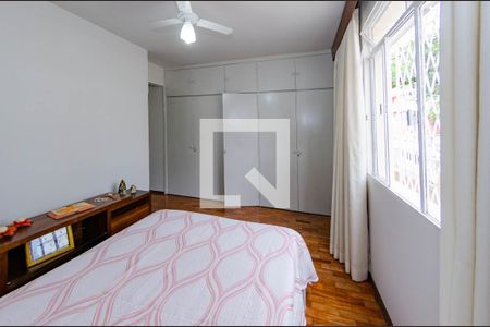 Apartamento à venda com 130m², 3 quartos e 2 vagas Apartamento à venda com 130m², 3 quartos e 2 vagasSuíte