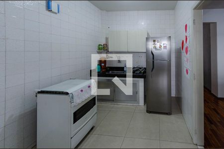 Apartamento à venda com 130m², 3 quartos e 2 vagas Apartamento à venda com 130m², 3 quartos e 2 vagasCozinha