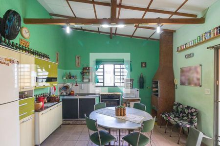 Casa à venda com 174m², 2 quartos e 2 vagas Casa à venda com 174m², 2 quartos e 2 vagasCozinha 2