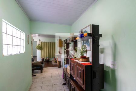 Casa à venda com 174m², 2 quartos e 2 vagas Casa à venda com 174m², 2 quartos e 2 vagasCorredor