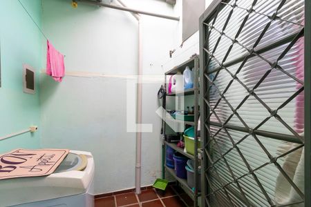 Casa à venda com 174m², 2 quartos e 2 vagas Casa à venda com 174m², 2 quartos e 2 vagasÁrea de serviço