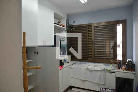 Apartamento à venda com 390m², 5 quartos e 10 vagasQuarto de Serviço