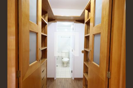 Apartamento à venda com 110m², 3 quartos e 2 vagasCloset da suíte