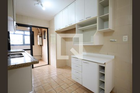 Apartamento à venda com 110m², 3 quartos e 2 vagasCozinha