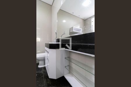 Casa à venda com 420m², 3 quartos e 6 vagas Casa à venda com 420m², 3 quartos e 6 vagasBanheiro da suíte 1