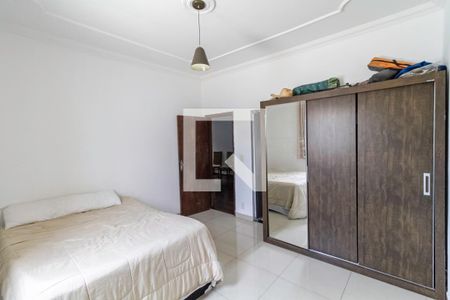 Casa à venda com 420m², 3 quartos e 6 vagas Casa à venda com 420m², 3 quartos e 6 vagasSuíte 2