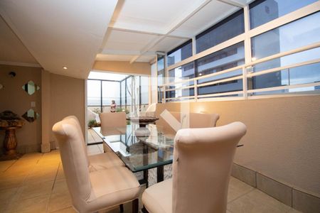 Apartamento para alugar com 263m², 3 quartos e 2 vagasCobertura