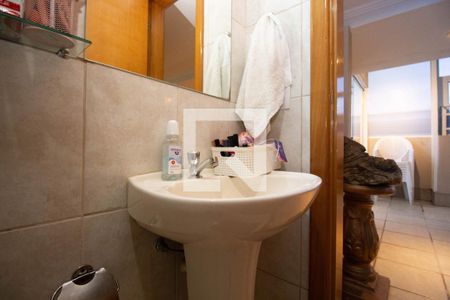 Apartamento para alugar com 263m², 3 quartos e 2 vagasBanheiro Social 2