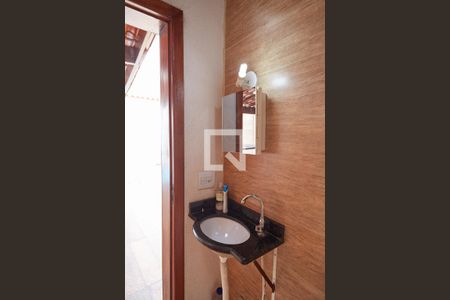 Casa à venda com 237m², 4 quartos e 4 vagasLavabo