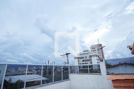 Casa à venda com 237m², 4 quartos e 4 vagasVista