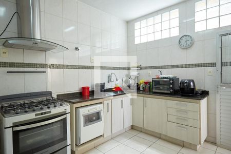 Casa à venda com 237m², 4 quartos e 4 vagasCozinha