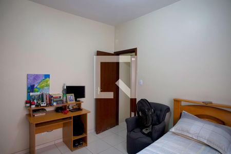 Casa à venda com 236m², 4 quartos e 4 vagas Casa à venda com 236m², 4 quartos e 4 vagasSuite 2