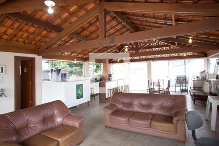 Casa à venda com 236m², 4 quartos e 4 vagas Casa à venda com 236m², 4 quartos e 4 vagasEspaço Gourmet