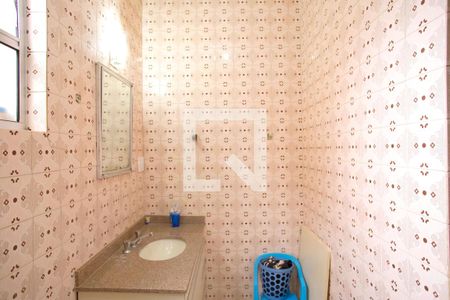 Casa à venda com 236m², 4 quartos e 4 vagas Casa à venda com 236m², 4 quartos e 4 vagasBanheiro da Suíte 2