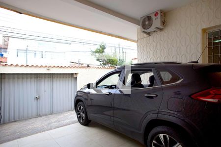 Casa à venda com 236m², 4 quartos e 4 vagas Casa à venda com 236m², 4 quartos e 4 vagasGaragem