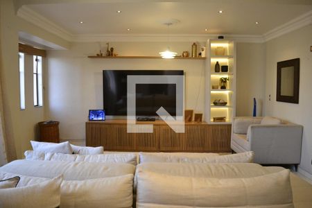 Casa à venda com 6 quartos, 292m² em Parque das Nações, Santo André