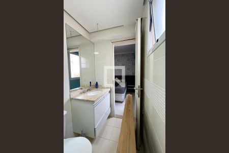 Apartamento à venda com 130m², 4 quartos e 2 vagas Apartamento à venda com 130m², 4 quartos e 2 vagasBanheiro da Suíte 1