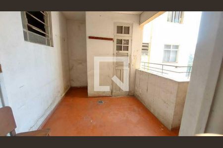 Apartamento à venda com 77m², 2 quartos e sem vaga