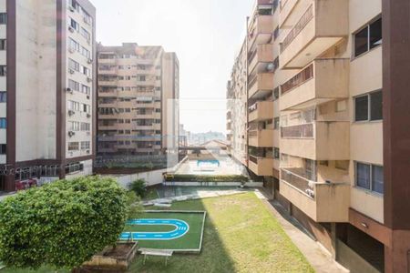 Apartamento à venda com 77m², 2 quartos e 1 vaga