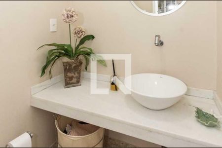 Apartamento à venda com 77m², 2 quartos e 1 vaga
