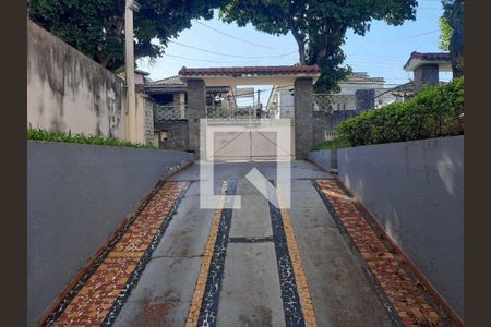 Casa à venda com 300m², 4 quartos e 4 vagas
