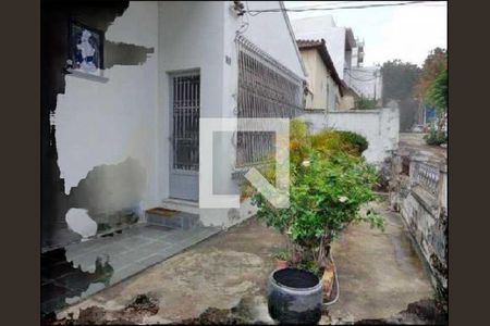 Casa à venda com 130m², 2 quartos e 2 vagas