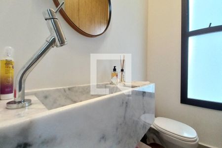 Lavabo  de casa de condomínio à venda com 3 quartos, 229m² em Swiss Park, Campinas